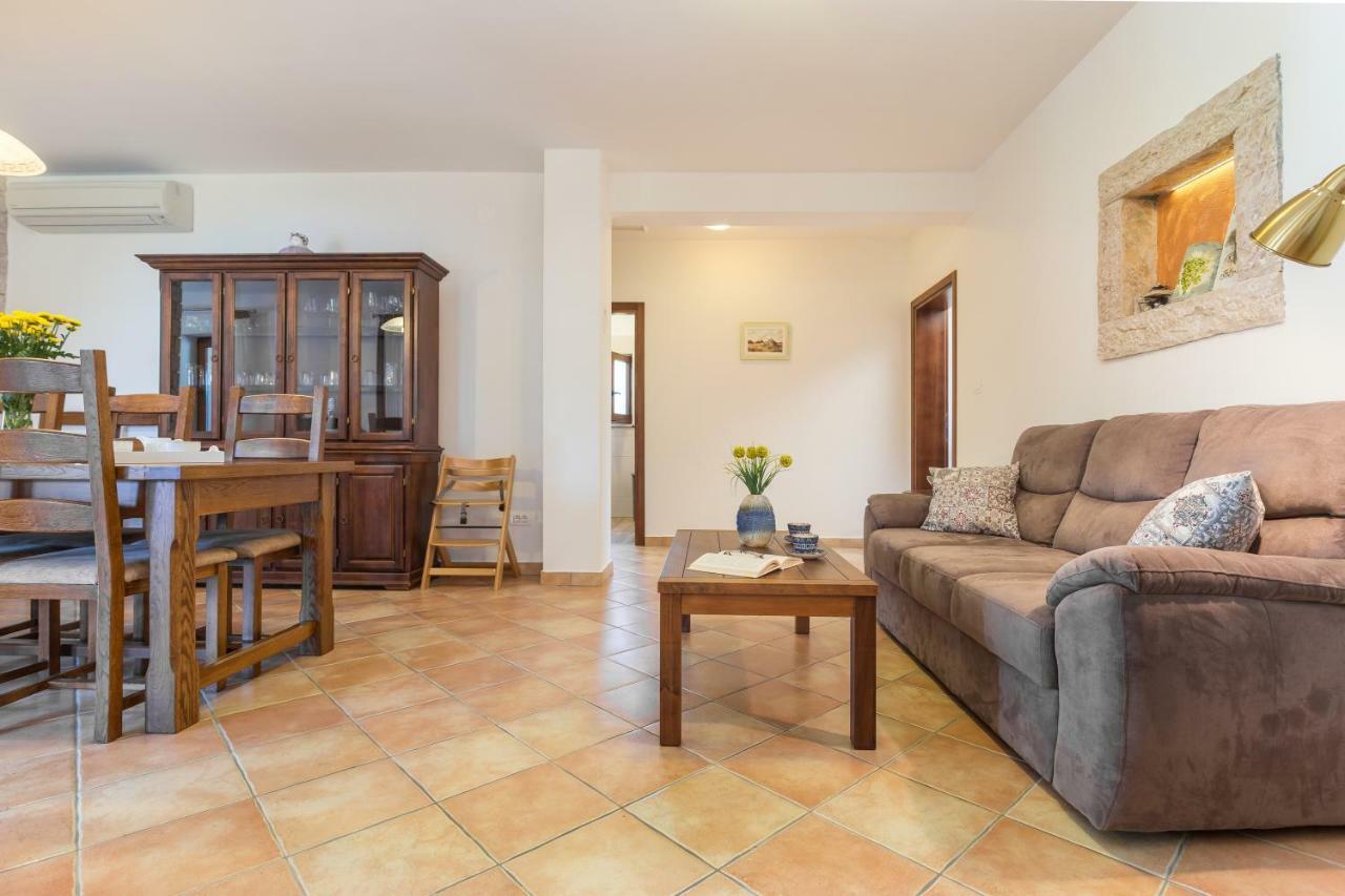Vila Elida Pazin Esterno foto